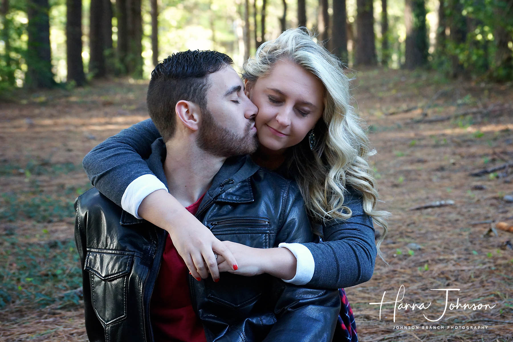 Lovely couple in Lexington, KY engagement photos